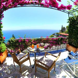 Double or Twin Room Terrace Sea View